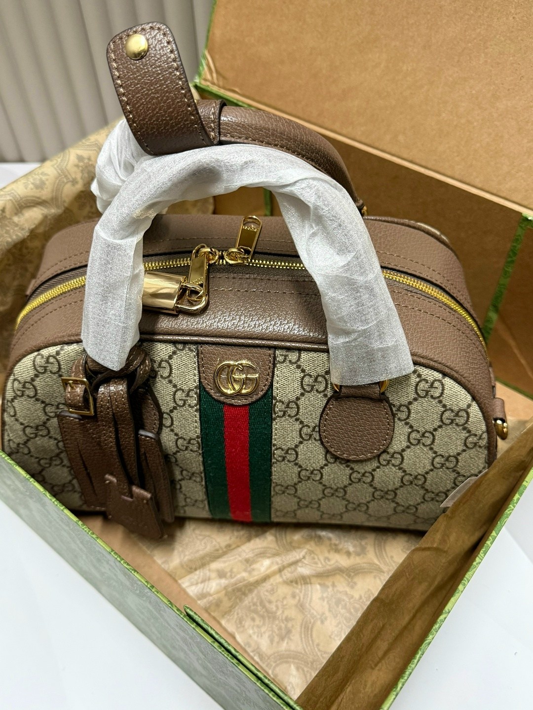 сумка gucci,сумка gucci женская,gucci сумка на плечо,сумки гуччи женские оригинал,сумка гуччи женская