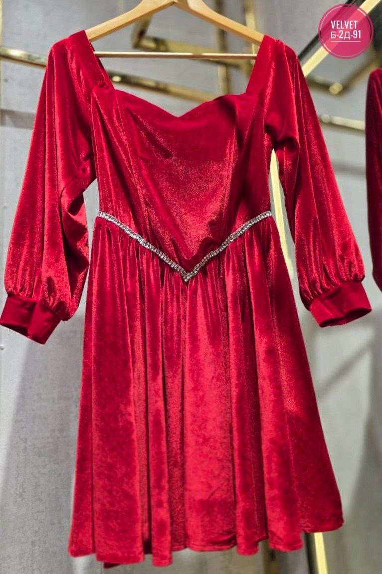 вечернее платье красное,красное бархатное платье,платье из бархата,бархатное платье,шикарное вечернее платье