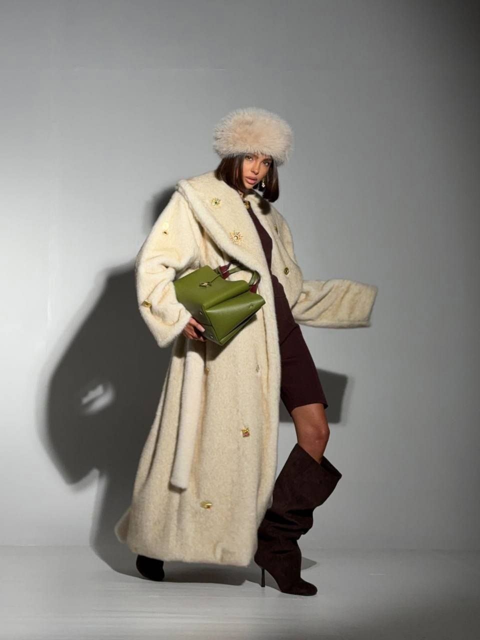 пальто теплое,шуба искусственная,меховое пальто,плюшевое пальто,пальто из искусственного меха