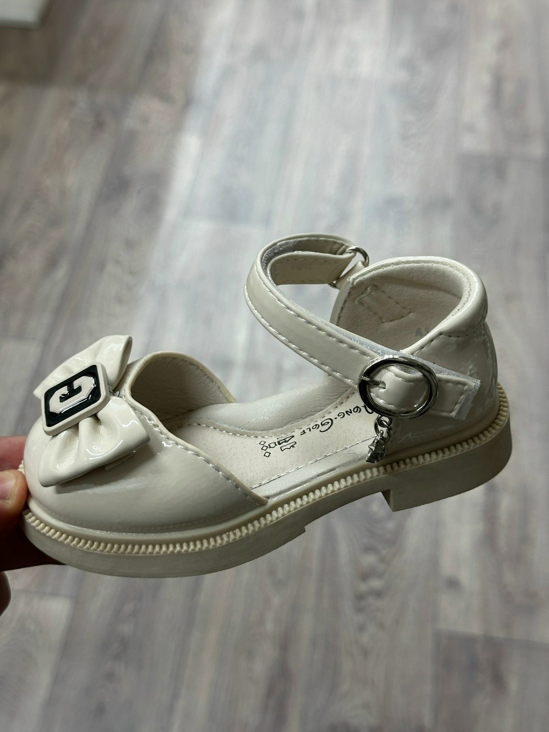 ,туфли для девочек,туфли детские,праздничные туфли,детская