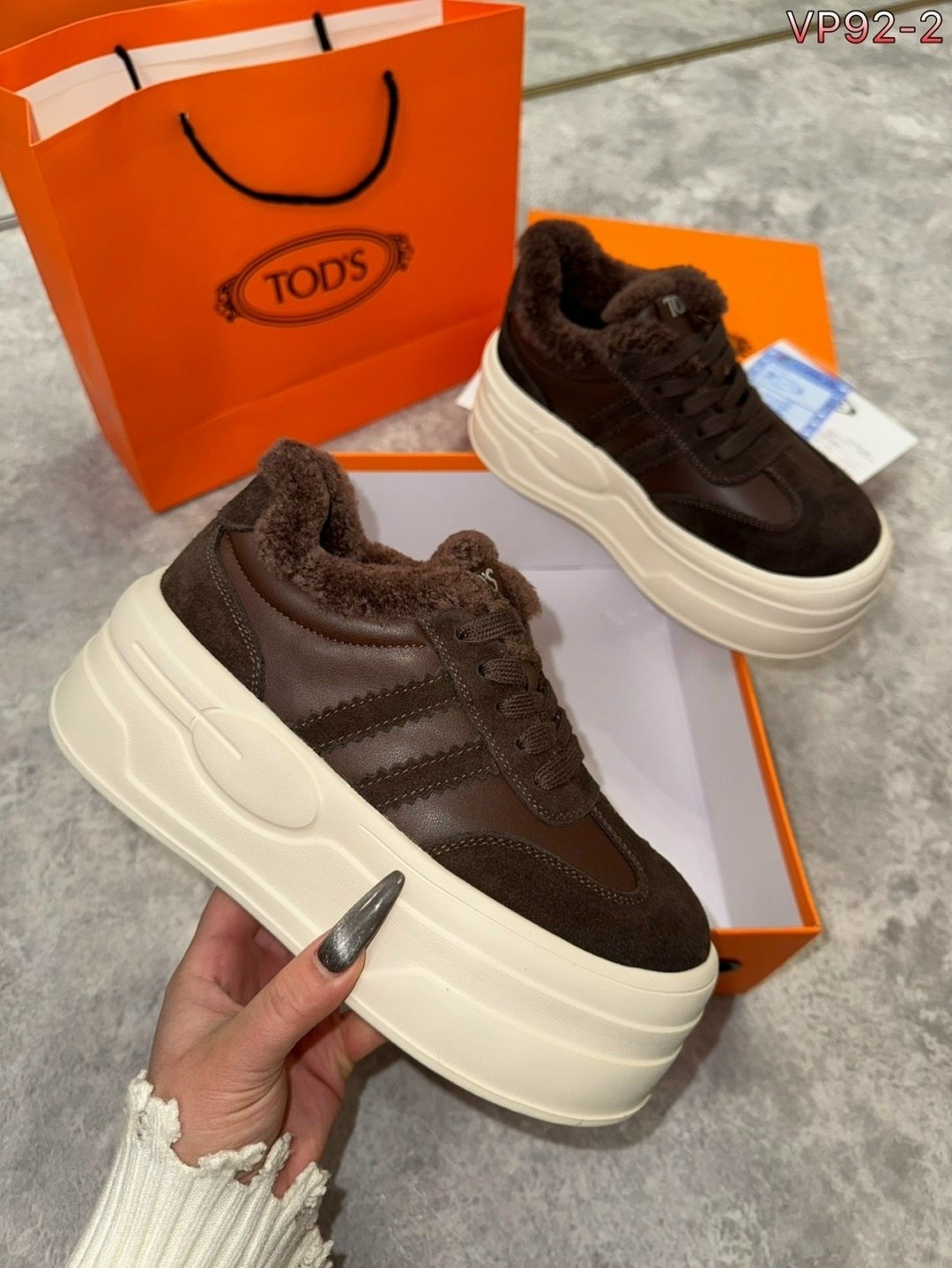 ,женские кроссовки,кроссовки женские зимние,кроссовки женские на платформе,кроссовки стильные