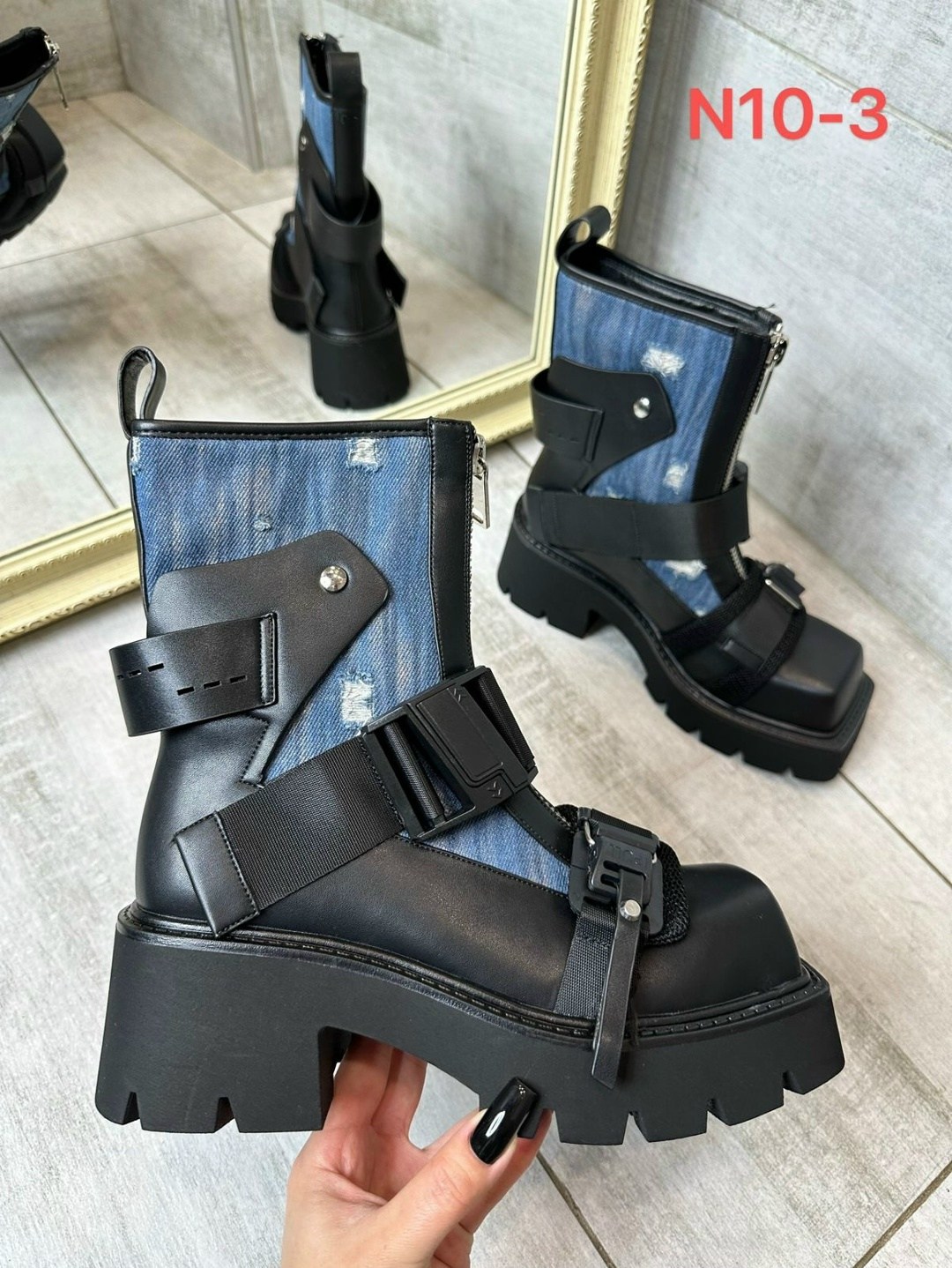 ,женская ,женские ботинки,ботинки модные,красивая