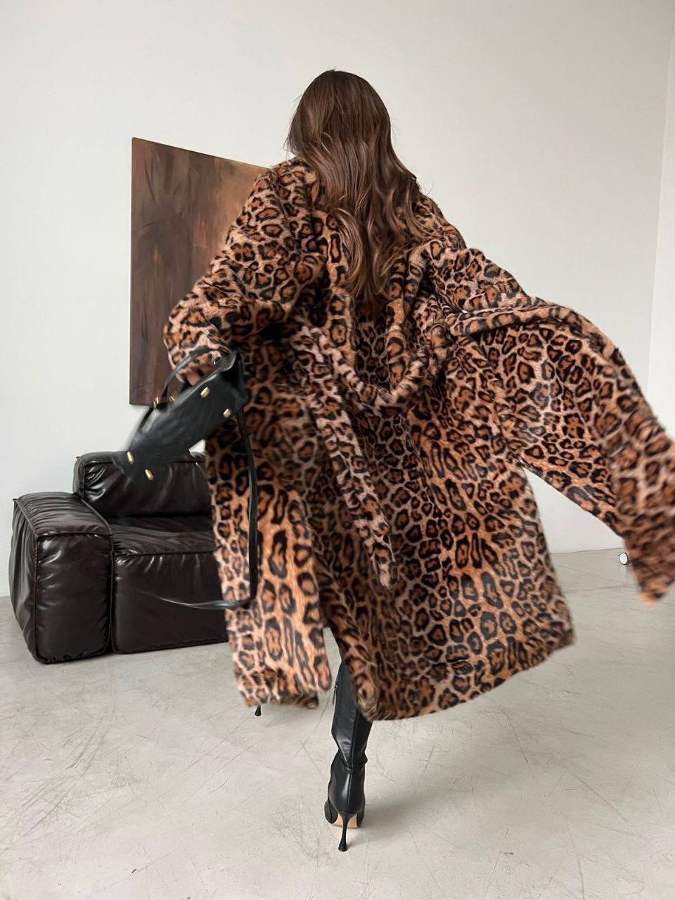 шуба леопардовая искусственная,шуба из искусственного меха леопардовая,пальто из искусственного меха с леопардовым,шуба леопардовая,пальто леопардовое