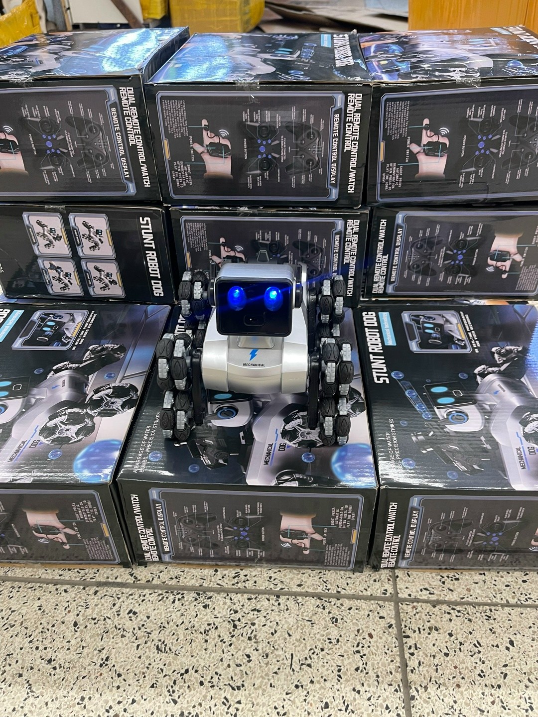 робот с дистанционным управлением,робот радиоуправляемый,робот собака,игрушка,игрушечные роботы