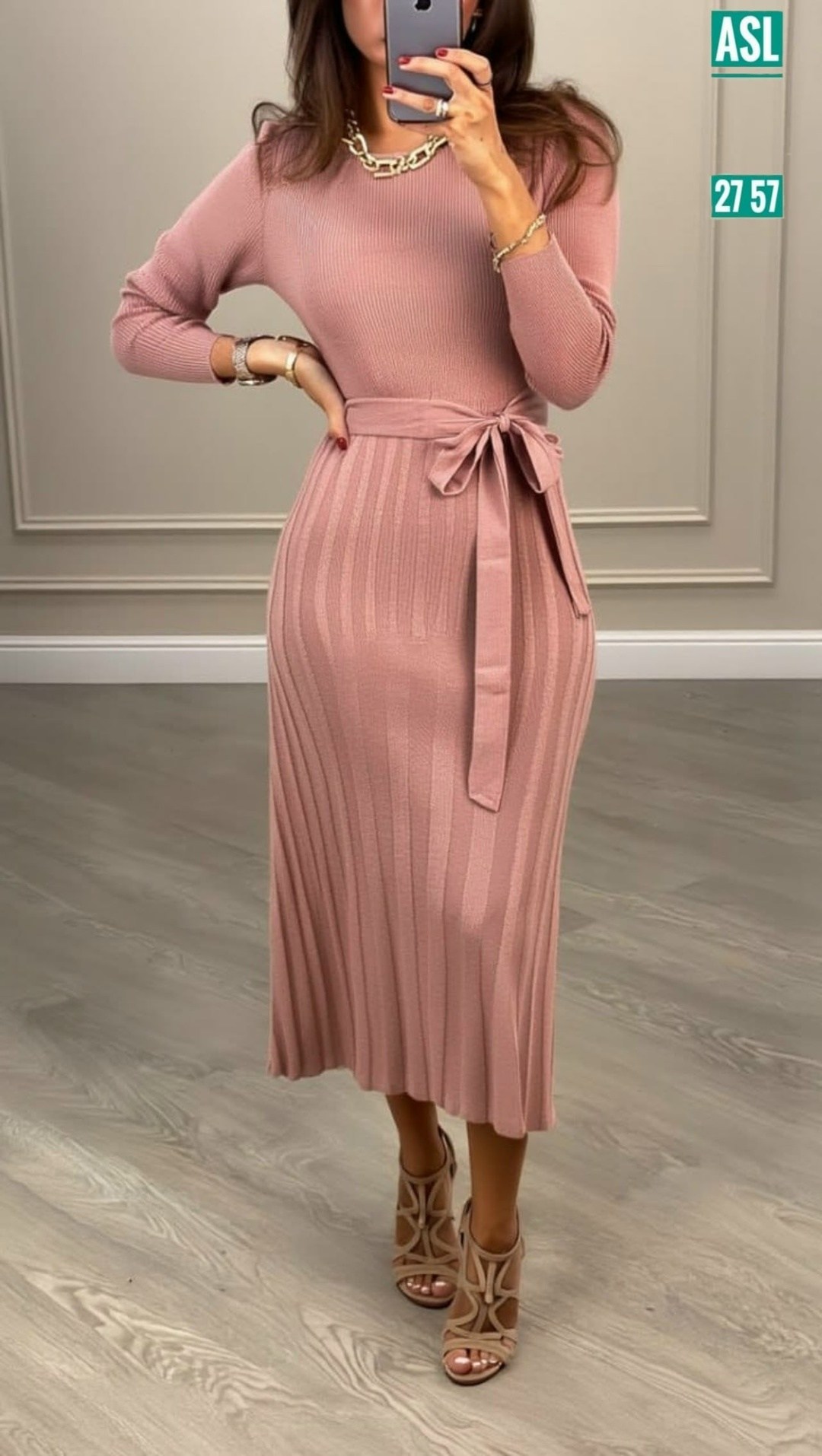 трикотажное платье,платье вязаное,элегантное платье,платье с поясом,платье трикотажное лапша