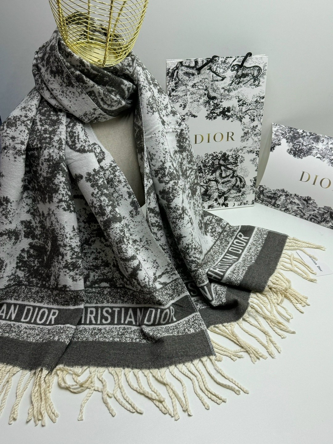 палантин диор,палантин кристиан диор,палантины dior,палантин женские,шарф палантин диор