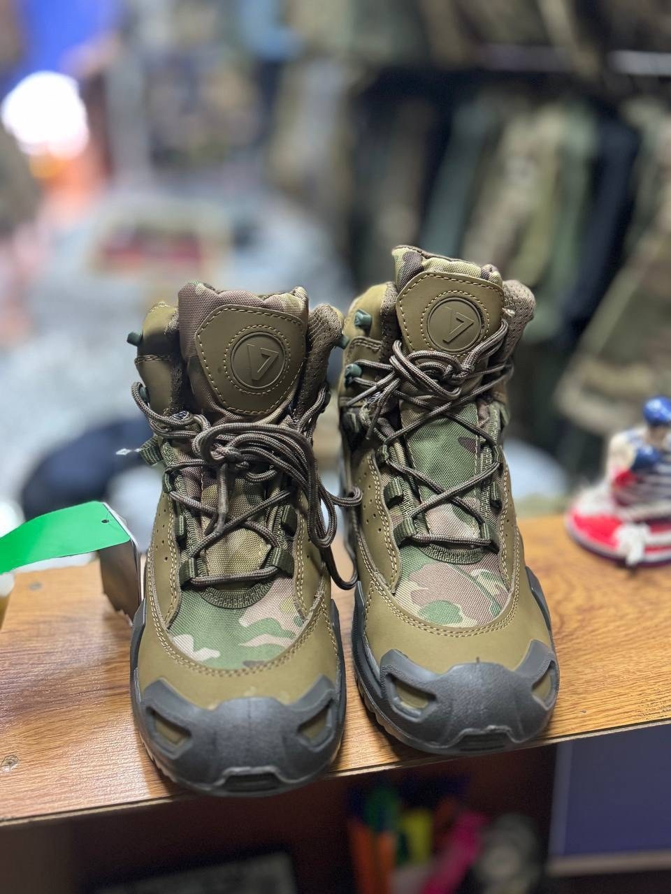 ботинки тактические,тактические ботинки vaneda,,тактическая ,lowa тактические ботинки