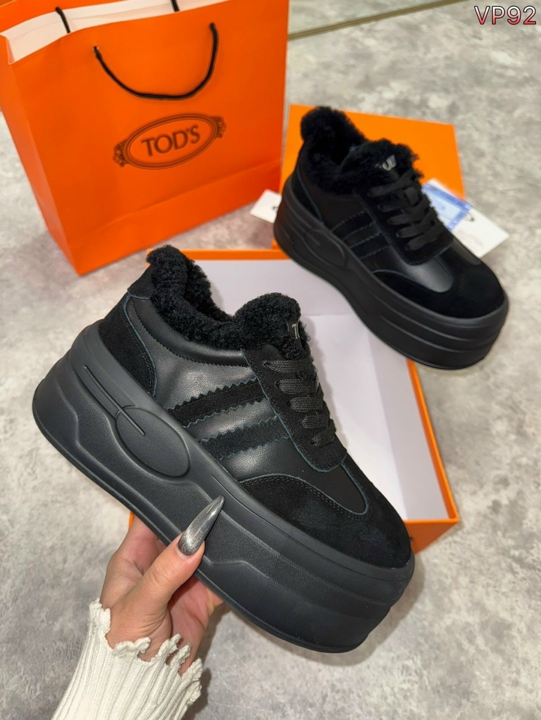 ,женские кроссовки,кроссовки женские зимние,кроссовки женские на платформе,кроссовки стильные