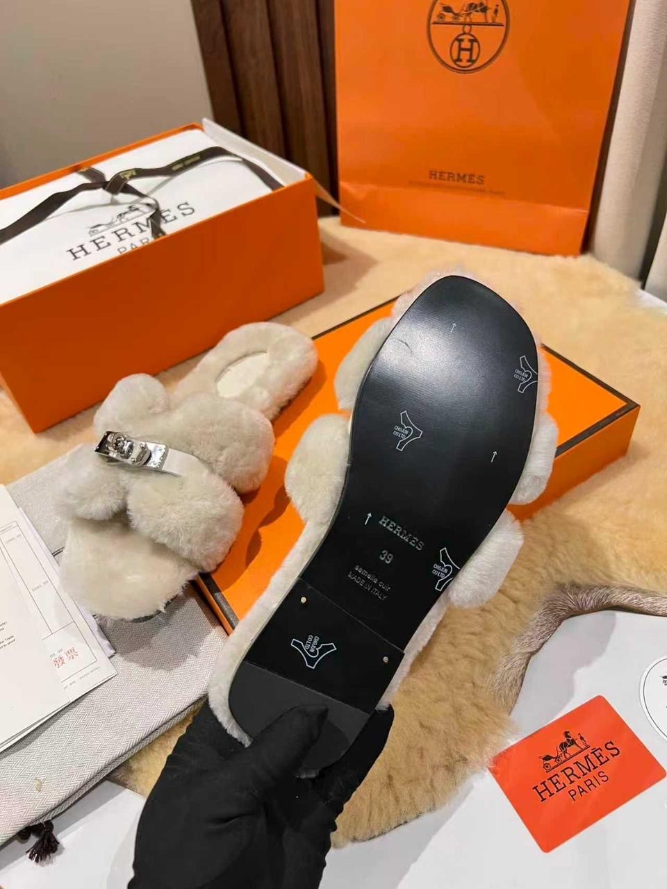 тапочки hermes,тапочки hermes женские,тапки hermes,hermes меховые тапки,меховые тапочки