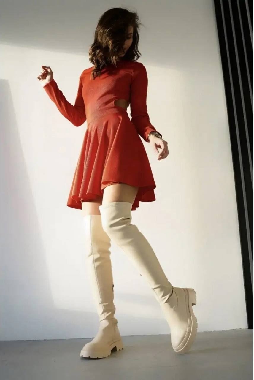 ботфорты женские,ботфорты демисезонный,ботфорт,демисезонные сапоги,красное платье с ботфортами