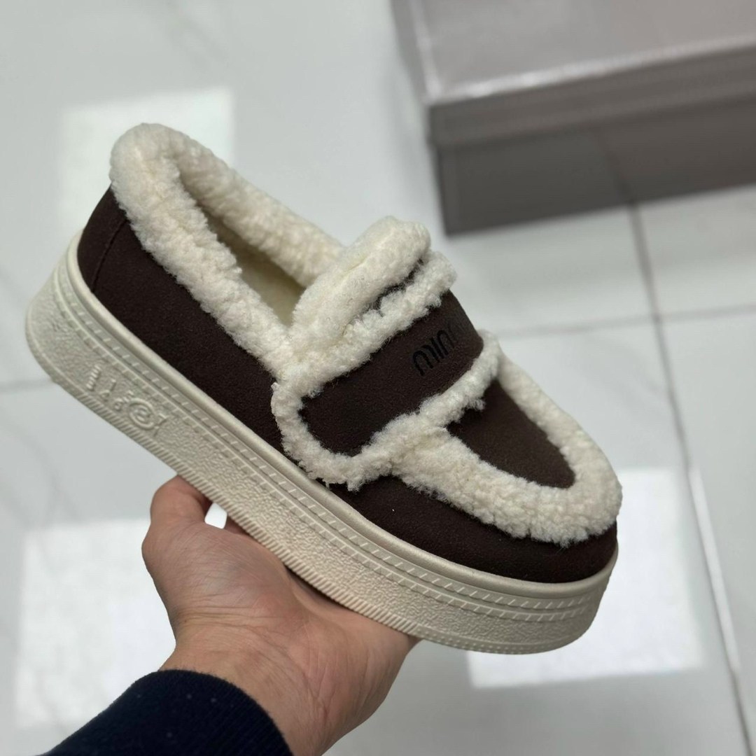 ,ботинки с мехом,кеды шанель женские зимние,кроссовки женскиe,обуви