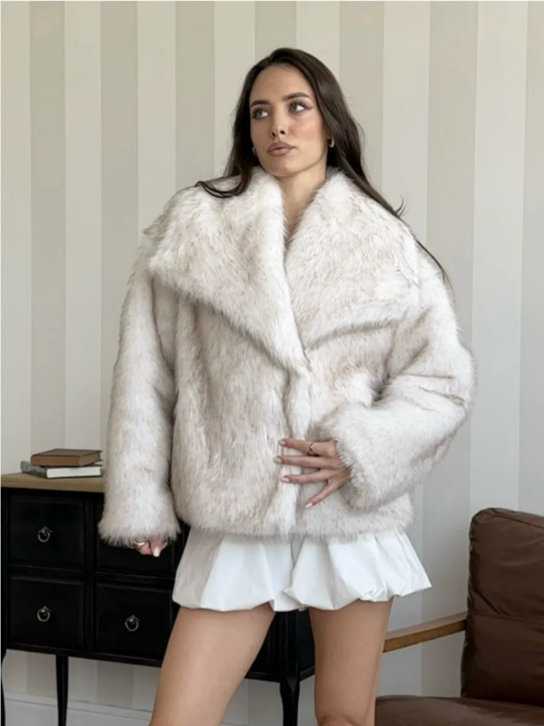 шуба белая,искусственная шуба,шуба из эко меха,шубка,шубка белая