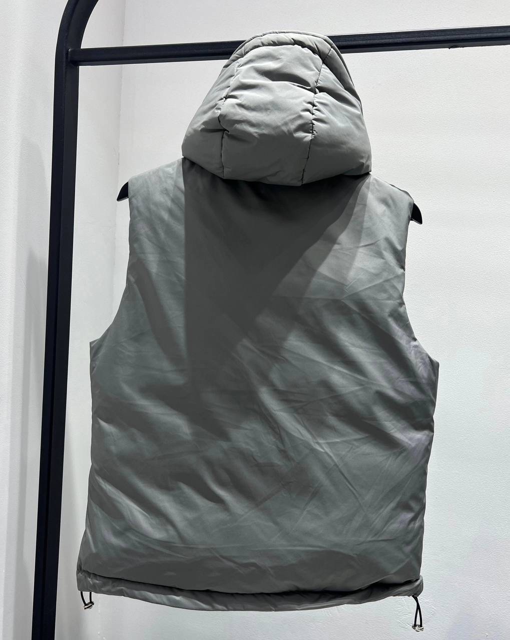 жилет,утепленная жилетка,жилет повседневный,жилетка,пуховой жилет