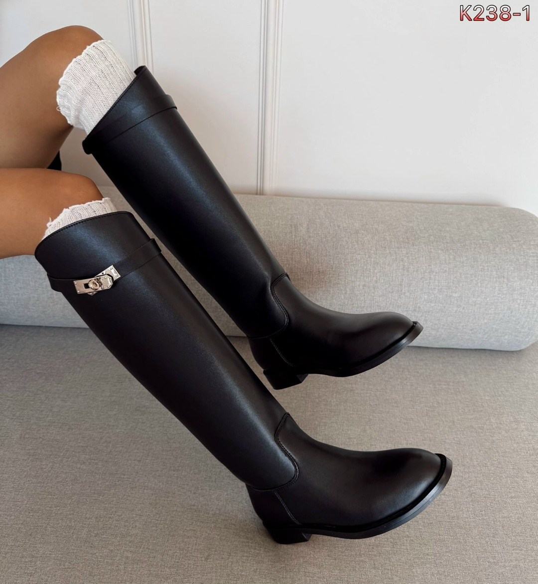 сапоги демисезонные,женские сапоги,,модные сапоги,стильные сапоги