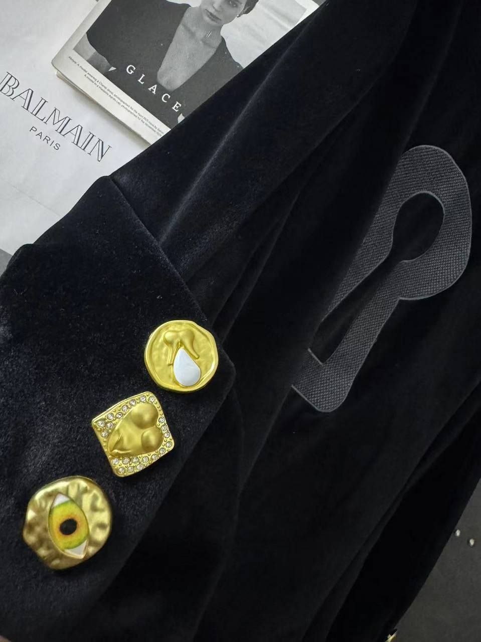 бархатный пиджак,бархатный пиджак женский,пиджак бархатный мужской бальман,balmain жакет бархат,вельветовые костюмы