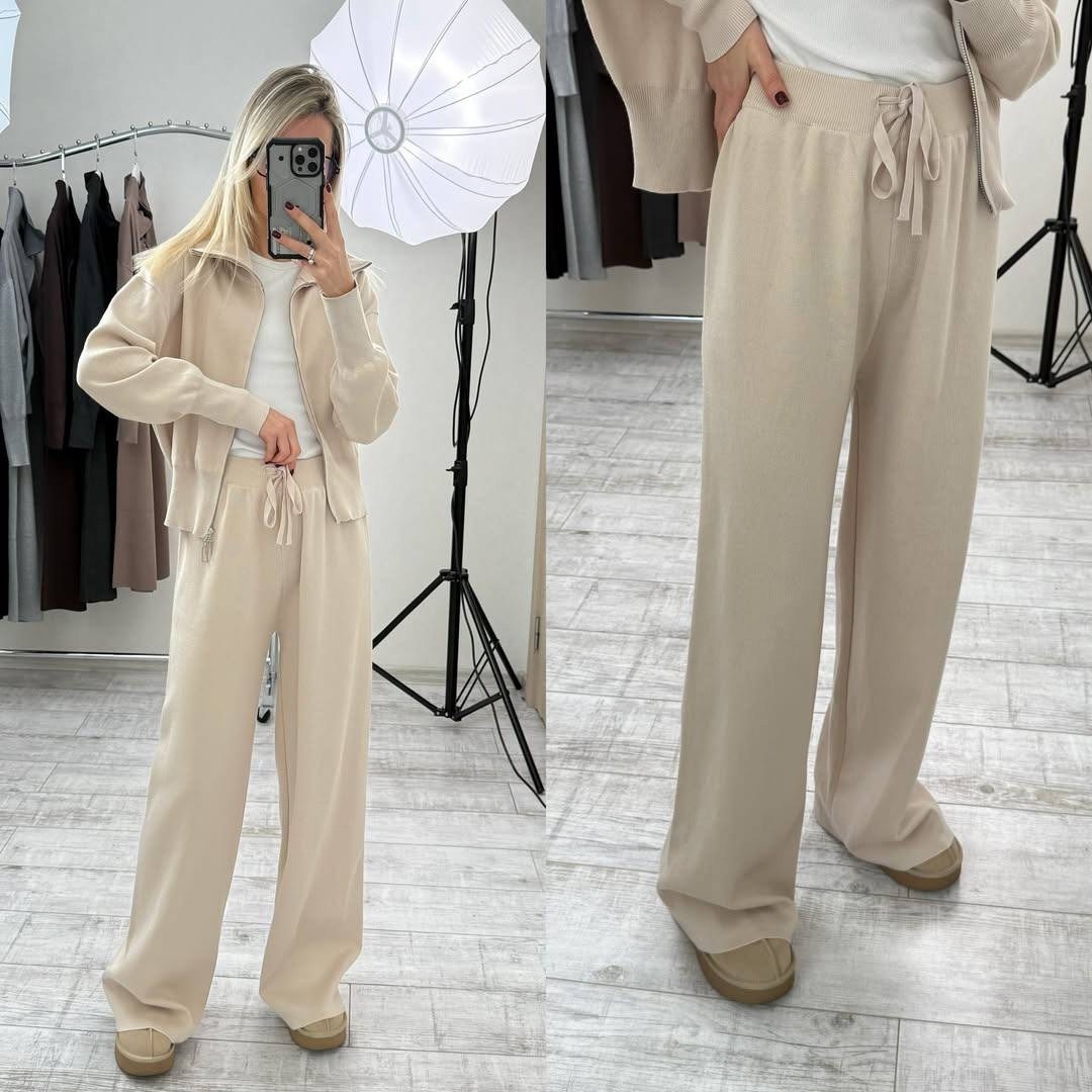 костюмы брючные,костюм трикотажный,костюм женский на флисе,костюмы женские,спортивные костюмы женские