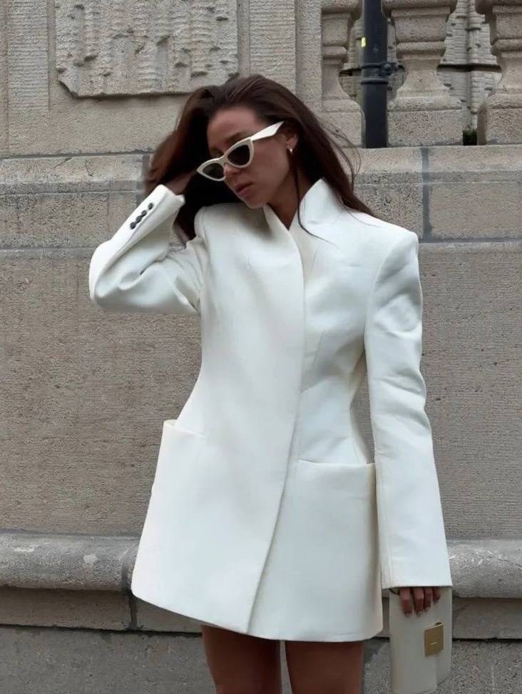 элегантные пальто,модное пальто,белые костюмы,белое пальто