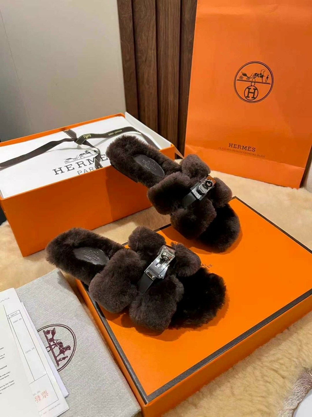 тапочки hermes,тапочки hermes женские,тапки hermes,hermes меховые тапки,меховые тапочки