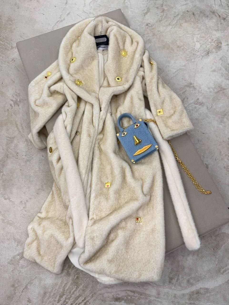 пальто теплое,шуба искусственная,меховое пальто,плюшевое пальто,пальто из искусственного меха