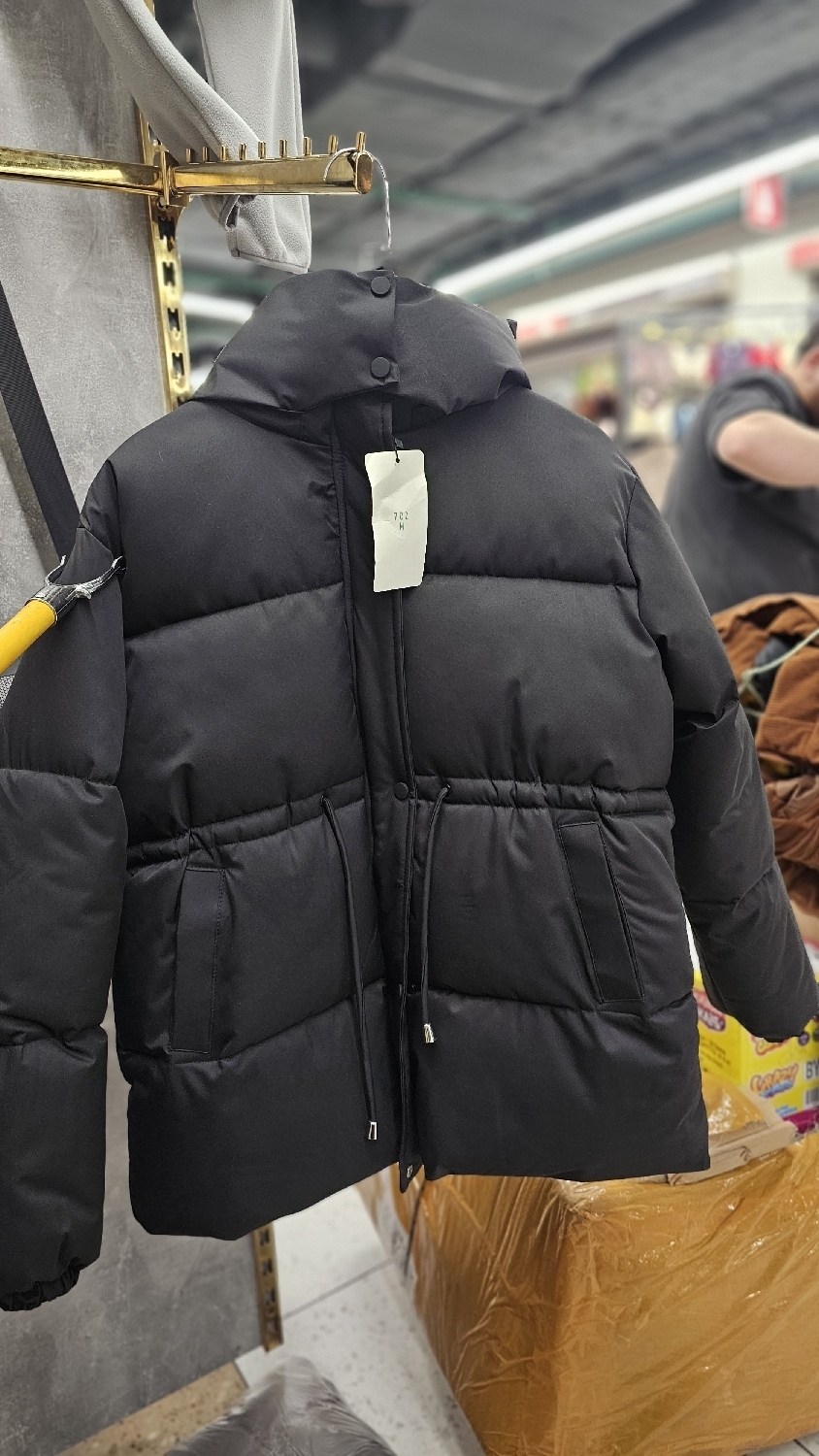 зимние образы с пуховиками,куртка удлиненная,зимняя куртка пуховик,куртка пуховик,куртка оверсайз