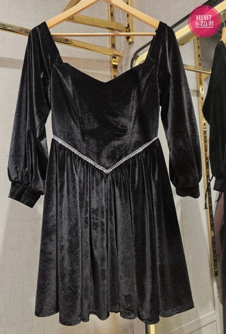 вечернее платье красное,красное бархатное платье,платье из бархата,бархатное платье,шикарное вечернее платье