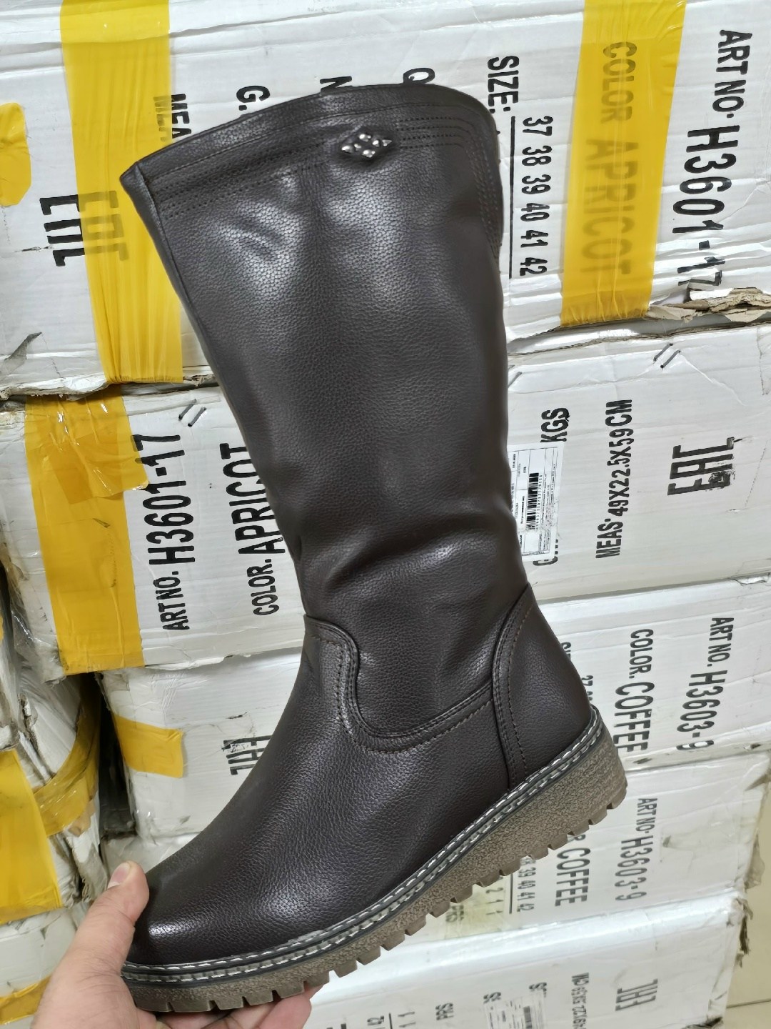 женские зимние сапоги,полусапоги,сапоги зимние,,зимняя женская