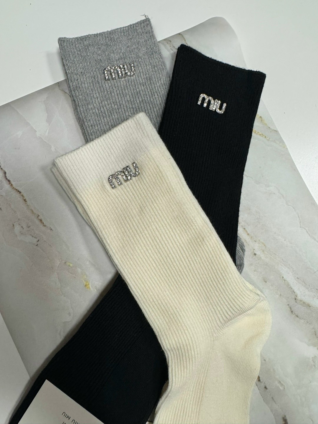 носки мода,носки модная,женские носки,хлопковые носки,носки miu miu