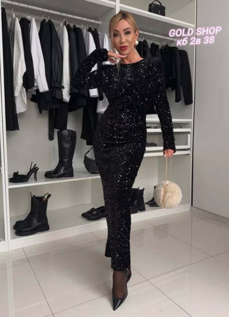 вечернее платье с разрезом,платье с блестками,красное вечернее платье,платье,платье высоким