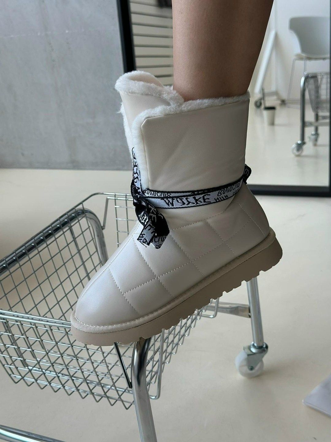 дутики женские,,угги женские,угги женские зимние,женская зимняя