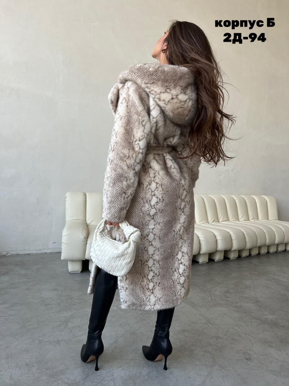 искусственная шуба,шуба искусственная зимняя с капюшоном экомех,шуба искуственная,шубка,шуба женская