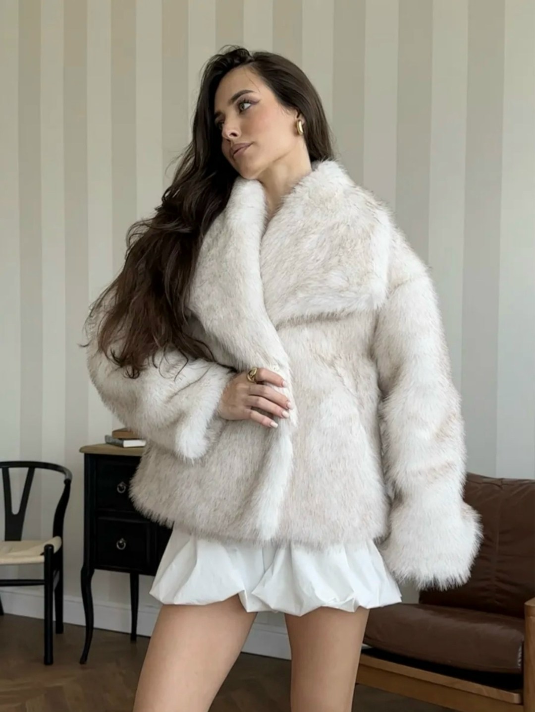 шуба белая,искусственная шуба,шуба из эко меха,шубка,шубка белая