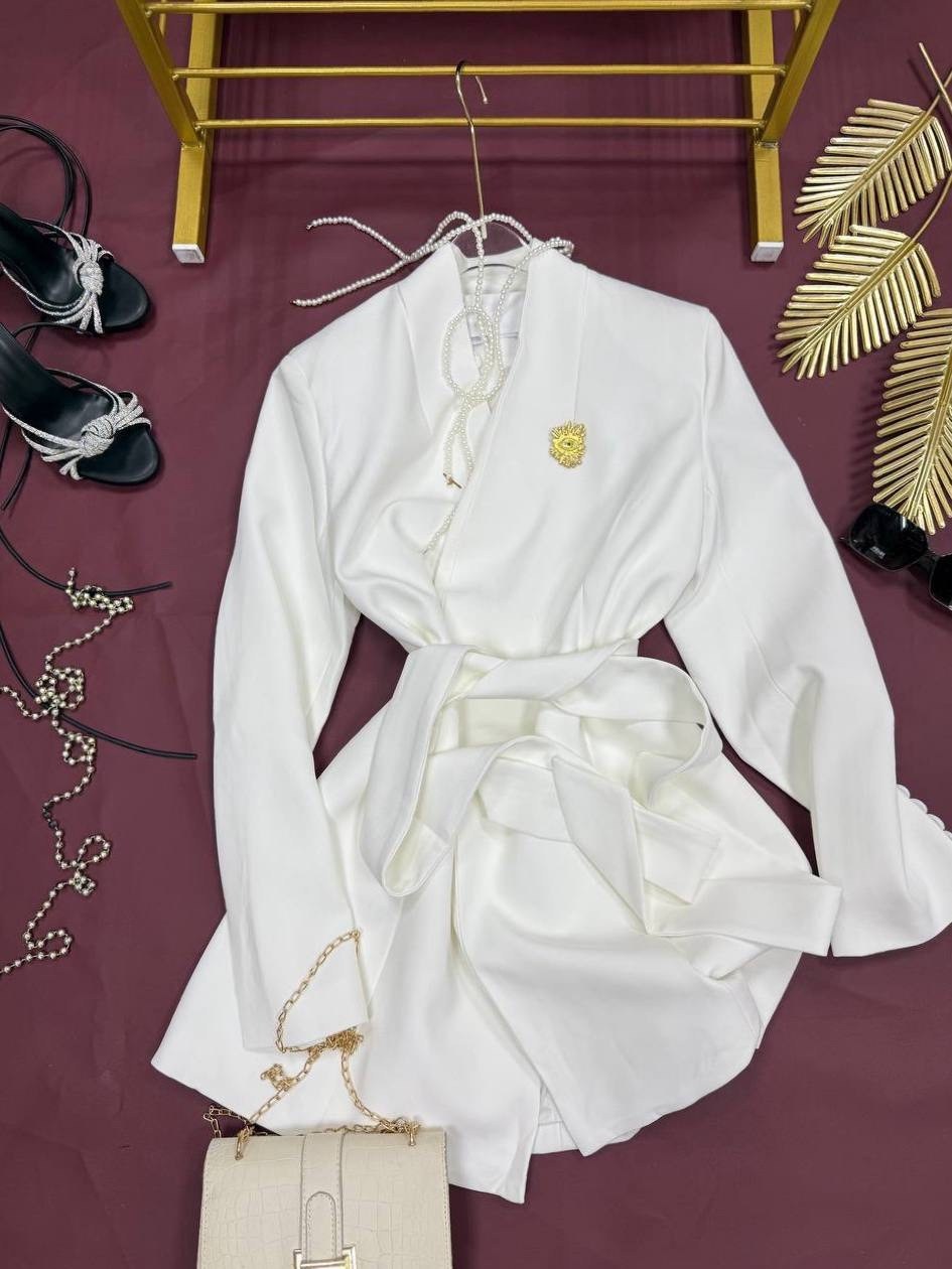 элегантные пальто,модное пальто,белые костюмы,белое пальто