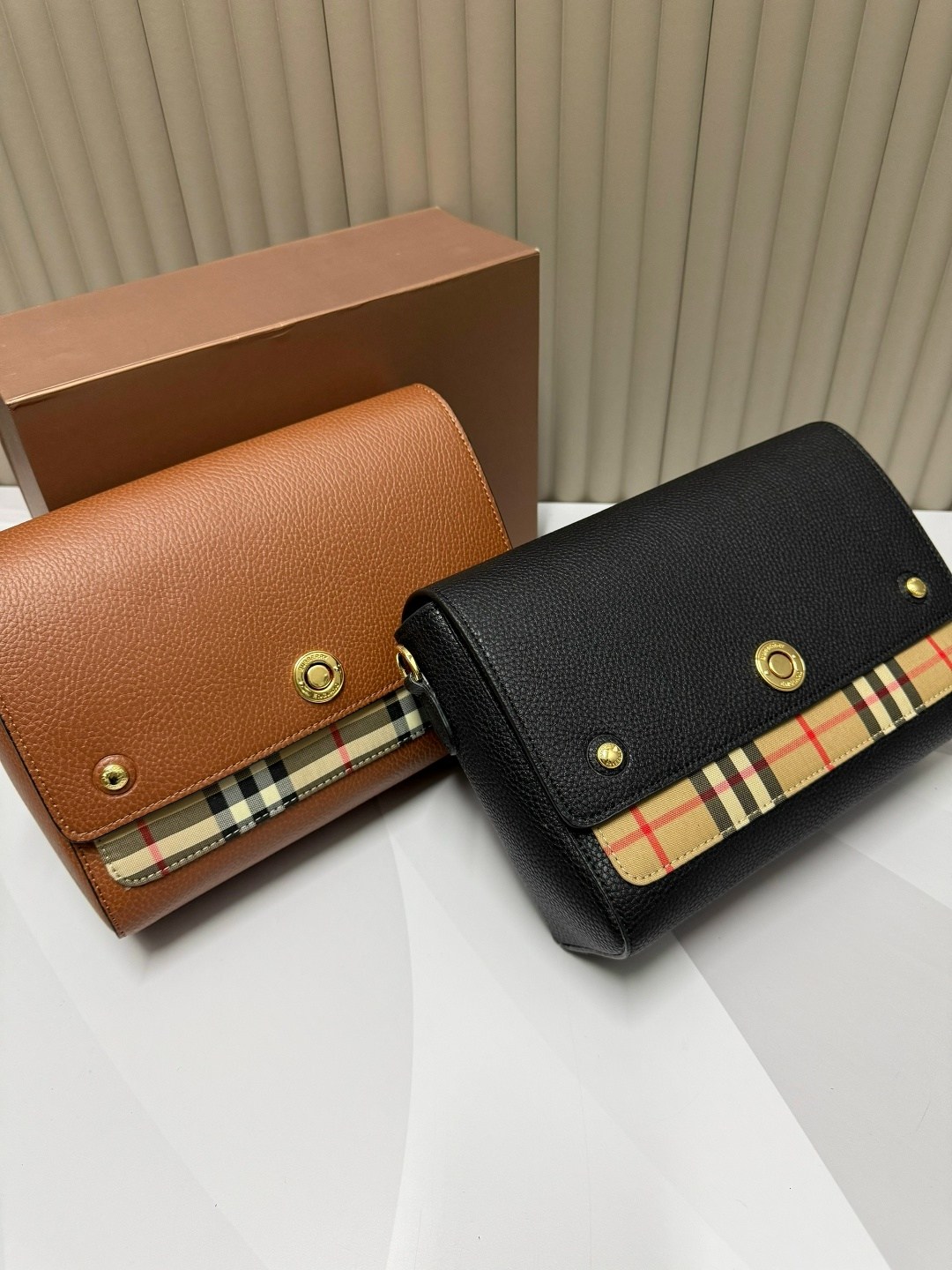 сумка burberry,burberry note medium сумка,burberry сумка на плечо,burberry сумка женская,сумки для женщин