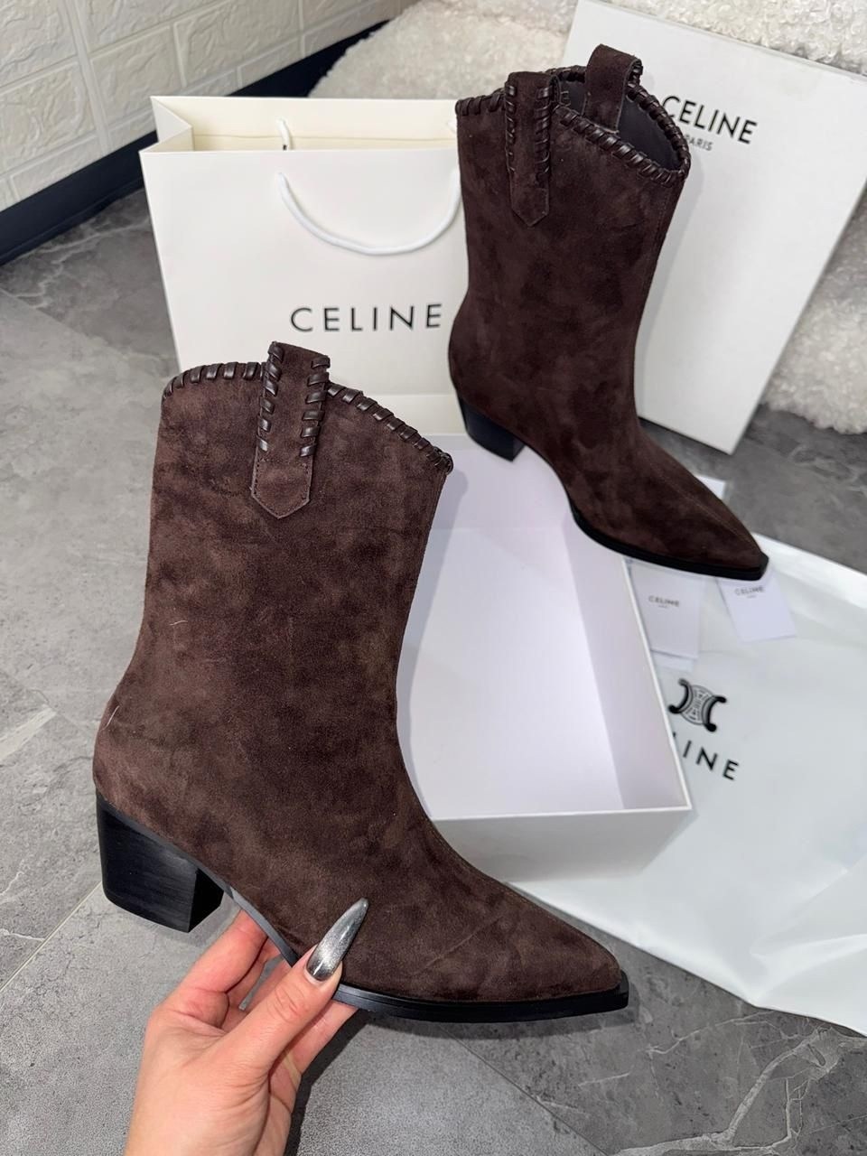 замшевые ботильоны,сапоги изабель марант казаки,замшевые ботинки,сапоги celine, celine 2025