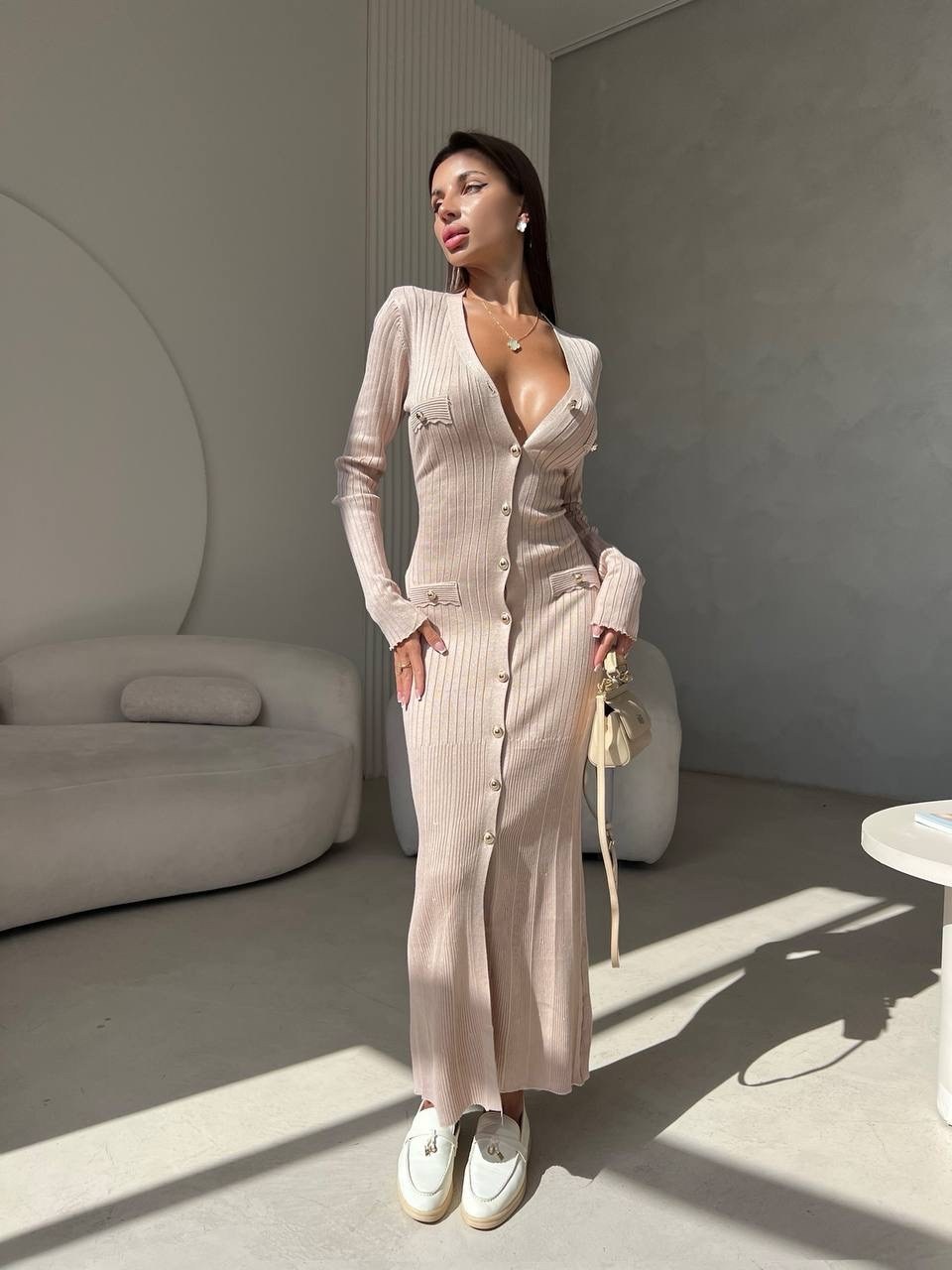 трикотажное платье,платье черное,платье лапша трикотажное,стильное платье,платье с пуговицами