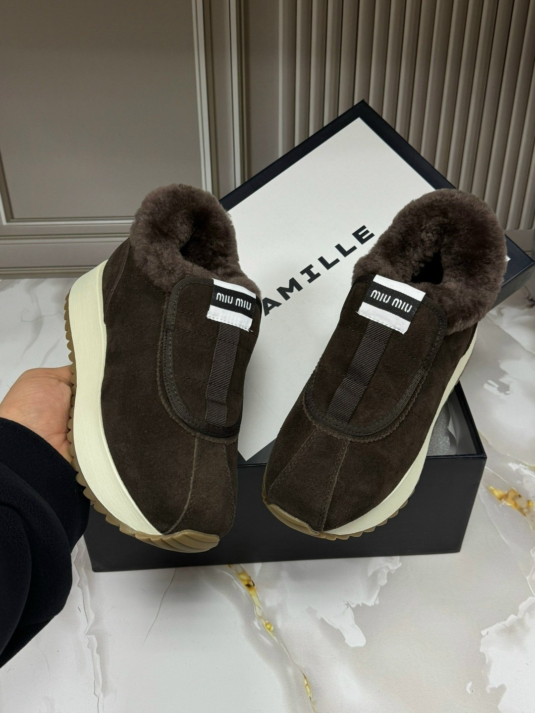 ,кроссовки brunello cucinelli,кроссовки женскиe,кроссовки с мехом женские,кроссовки женские зимние