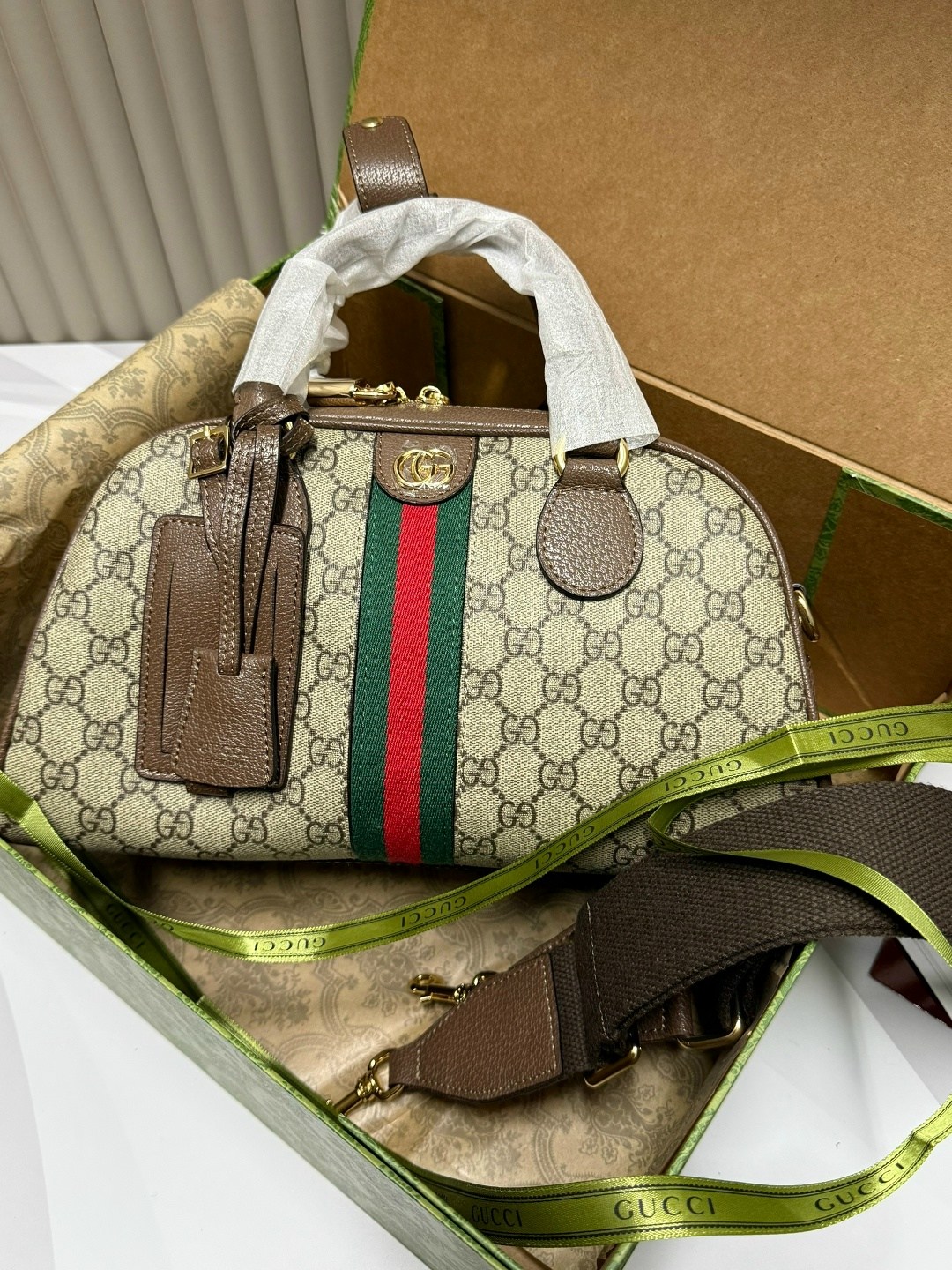 сумка gucci,сумка gucci женская,gucci сумка на плечо,сумки гуччи женские оригинал,сумка гуччи женская