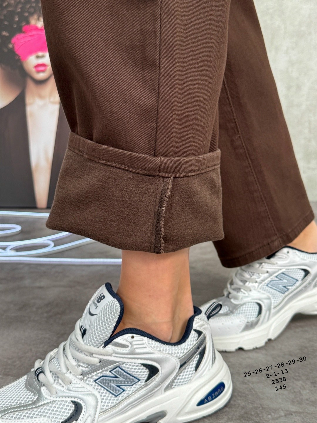 коричневые джинсы,брюки джинсы,женские джинсы,коричневые джинсы женские,коричневые джинсы трубы женские