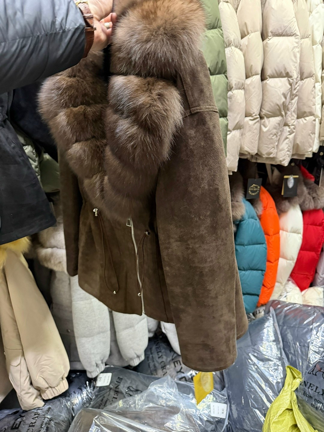 парка с натуральным мехом,парки с мехом песца,парка с мехом,женская парка с мехом,парка женская с натуральным мехом