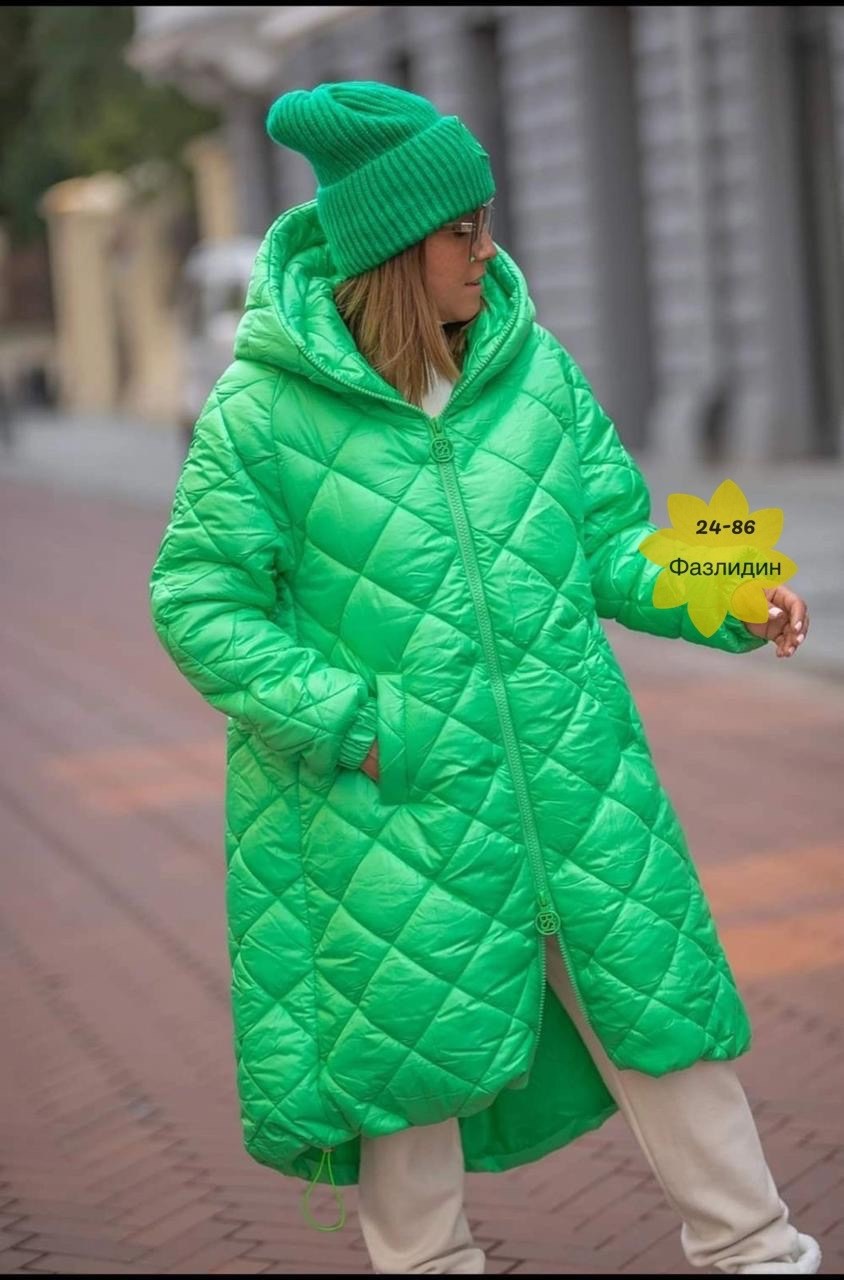 удлиненная куртка,пуховик оверсайз,оранжевый пуховик,модное пальто,зимняя мода