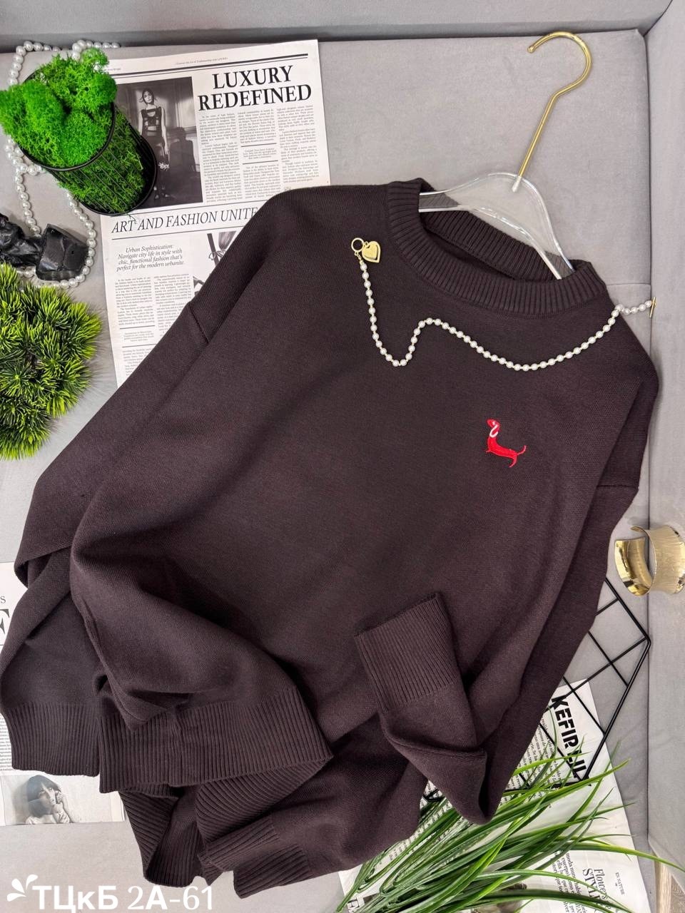 свитер с вышивкой,женская кофта,трикотажный свитер,свитер с вышивкой таксы,джемпер