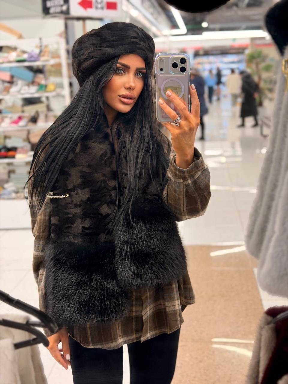 меховая жилет,куртка меховая,женский меховой жилет,меховая манишка