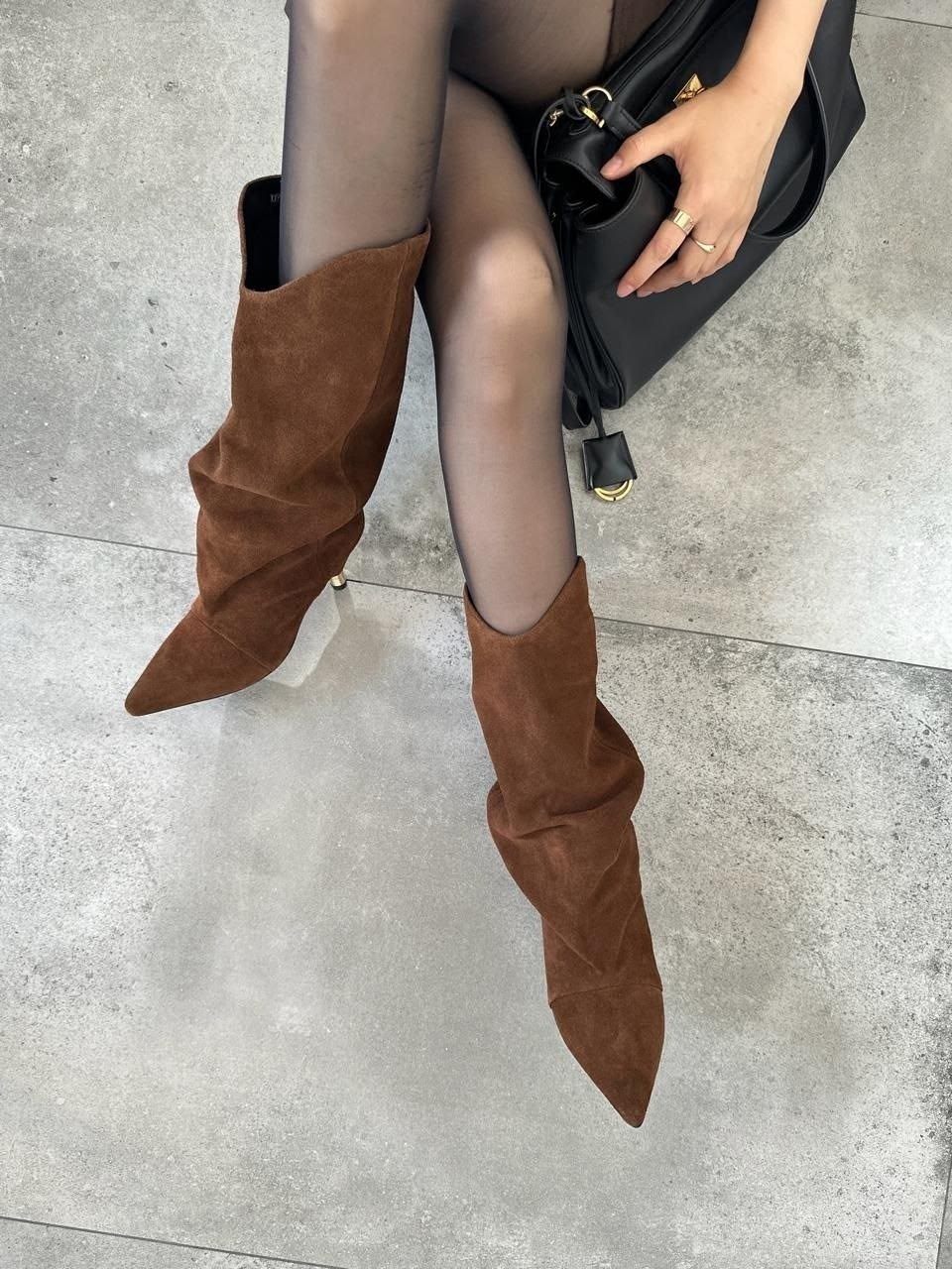 сапоги коричневые женские,сапоги женские,сапоги демисезонные казаки на каблуке замшевые,замшевые сапоги,сапоги казаки, шоколад, натуральная замша, деми