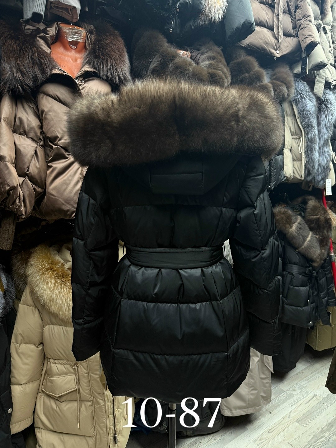 пуховик с натуральным мехом,пуховик с мехом,пуховик женский с натуральным мехом,пуховик с мехом песца,пуховик