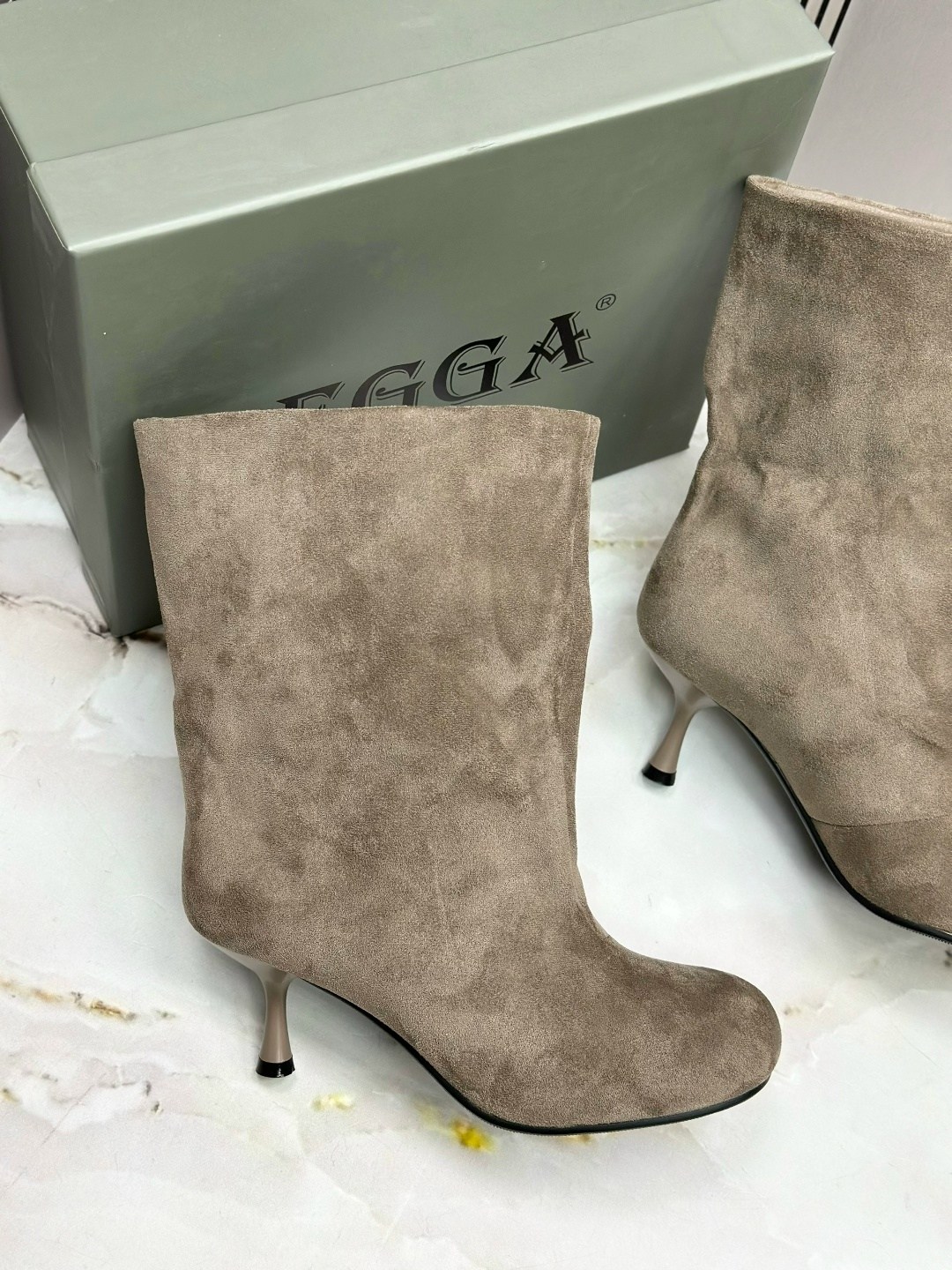 бежевые замшевые ботильоны,замшевые ботильоны,,ботильоны женские,бежевые ботильоны