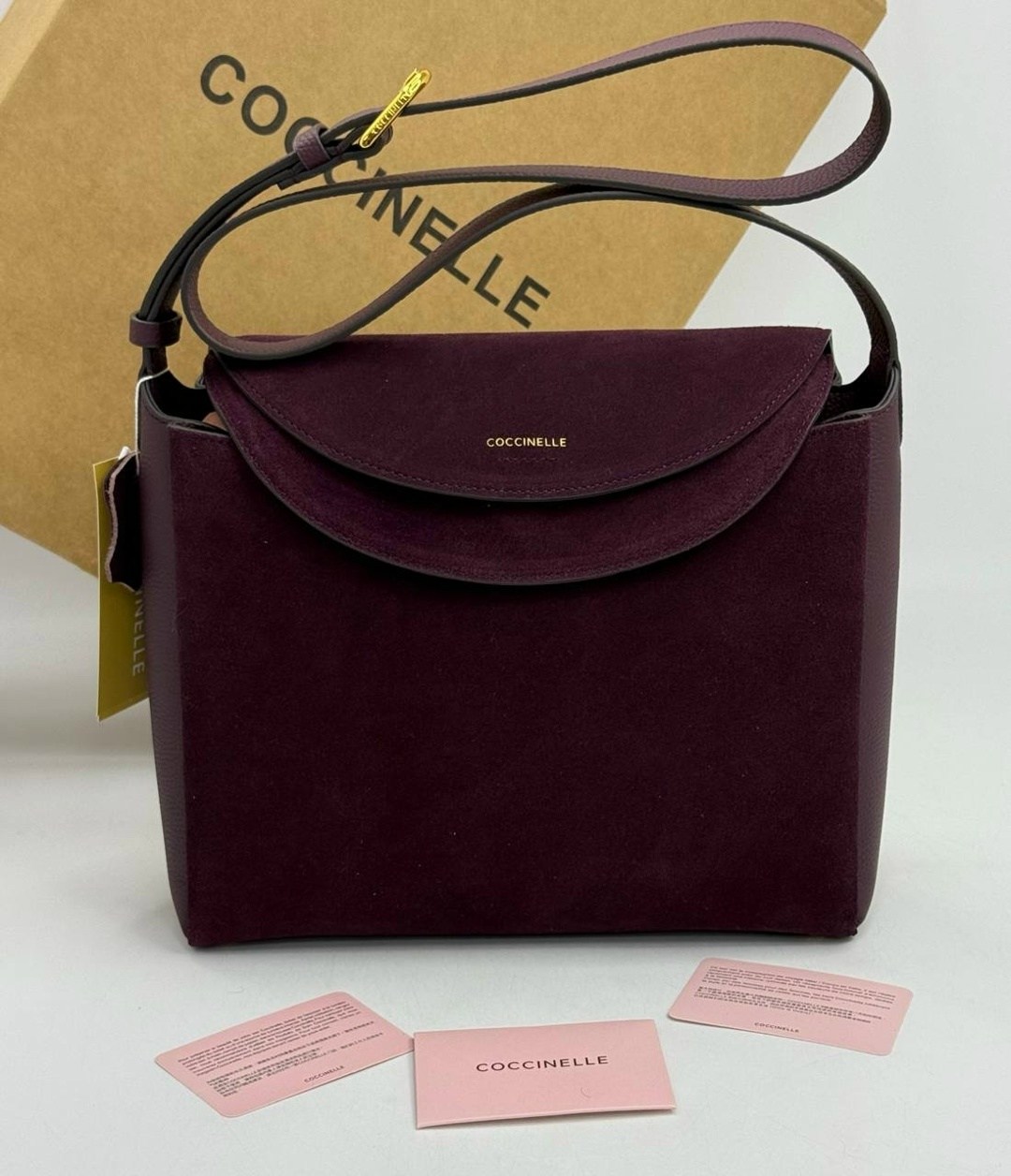 сумка coccinelle,сумка женская coccinelle натуральная кожа,сумка женская coccinelle,сумка женская coccinelle натуральная замша,сумка coccinelle замшевая