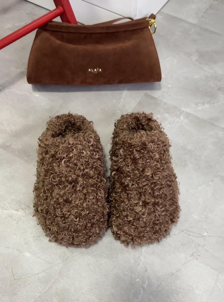 вязаные тапочки,тапочки,домашние меховые тапочки,тапочки модные,меховые шлепки