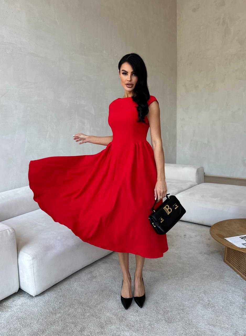 приталенное платье,платье миди,платье,платье вечернее,атласное платье