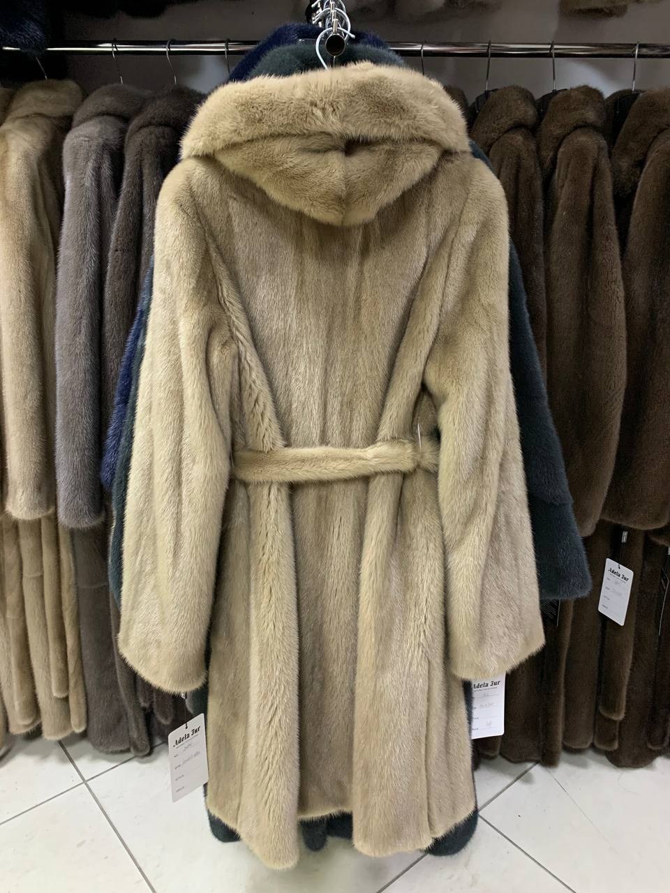 шуба из меха импортной норки с капюшоном "кобра",норковая шуба,норковая шуба с капюшоном,шубка из меха норки с капюшоном,шуба норка