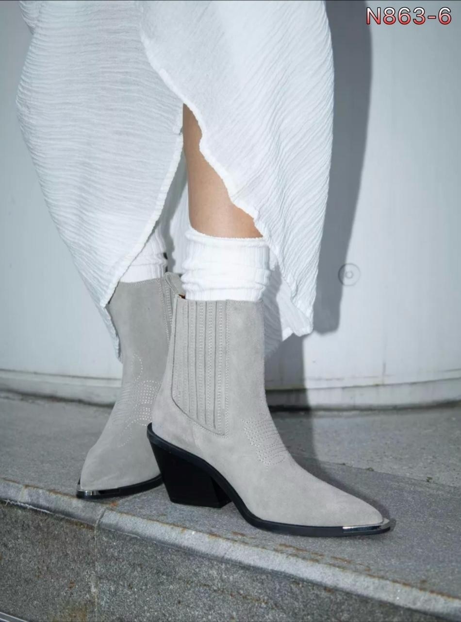 ботинки казаки замшевые демисезонные на каблуке коричневые,женские ботильоны в ковбойском стиле,ковбойские ботильоны женские,женские ботильоны,ботильоны казаки из натуральной замши araz